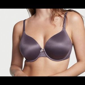 Victoria’s Secret icy lavender bra